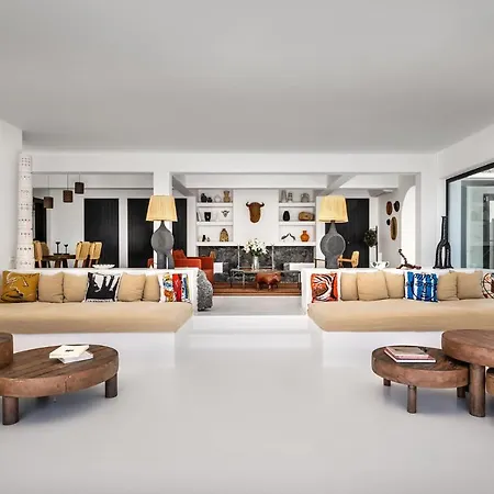 La Villa *