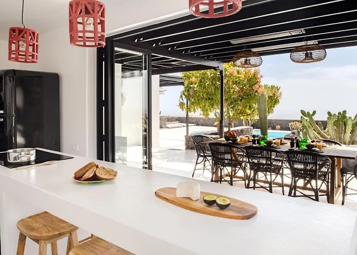 Vila La La Asomada (Lanzarote)