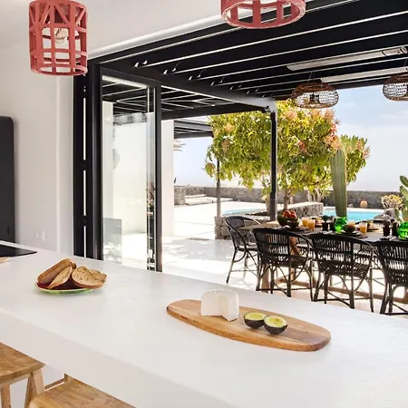فيلة La La Asomada (Lanzarote)